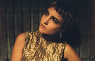 Afbeelding voor Dana Gavanski