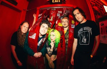 Frankie and the Witch Fingers